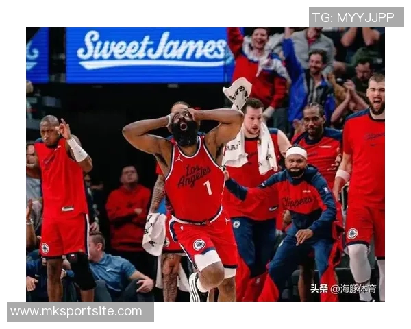 快船对决灰熊博格丹缺阵四场哈登小卡状态良好可出战